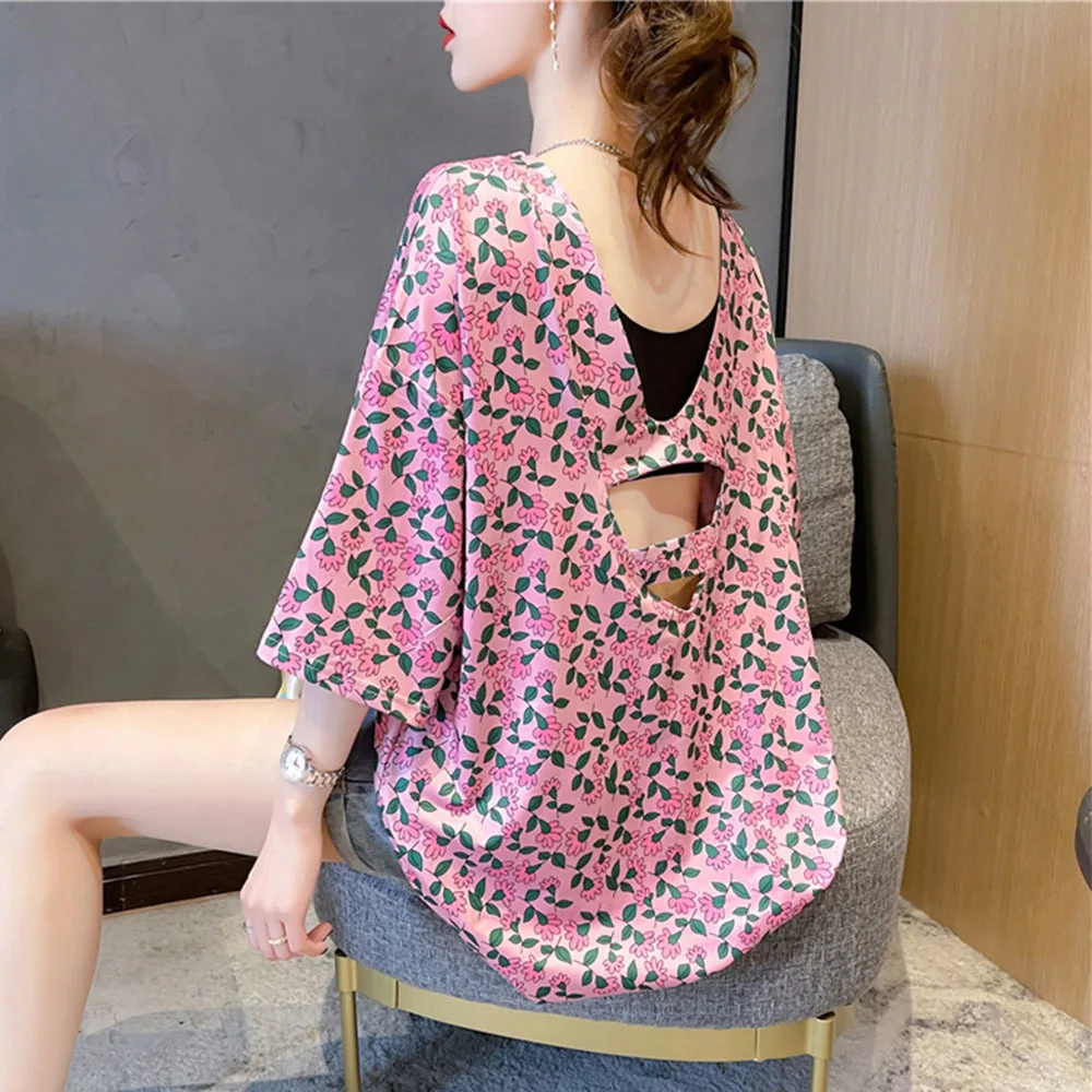 

Футболка с коротким рукавом и цветочным принтом женская летняя Корейская Свободная Женская универсальная пикантная футболка большого размера средней длины с открытой спиной Одежда