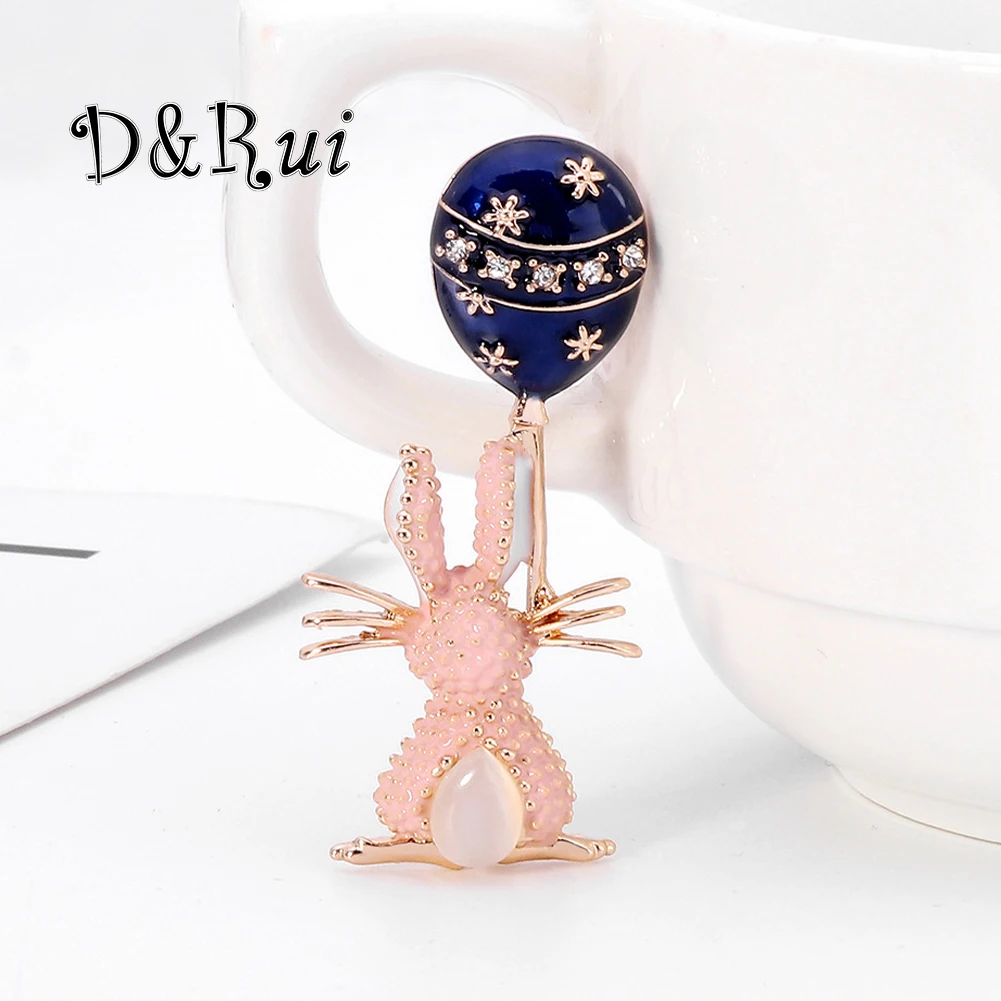 

D&Rui Cute Rabbit Balloon Brooches Enamel Office Bunny Animal Lapel Pins Aesthetic Originality Exquisite Women Brooch 2023