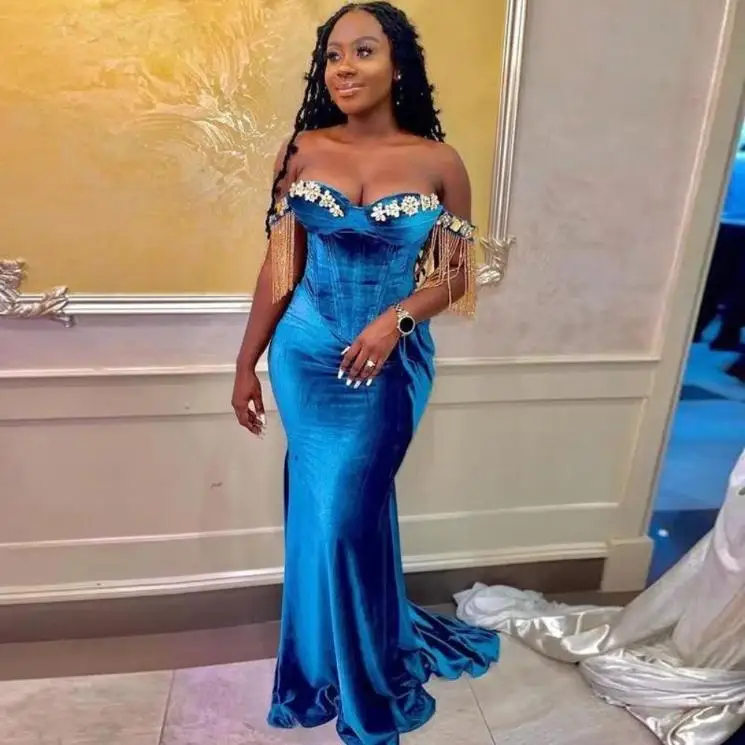 

African Blue Velvet Mermaid Prom Dresses Off Shoulder Sweep Train Appliques Beads Tassel Long Formal Women Evening Party Gowns