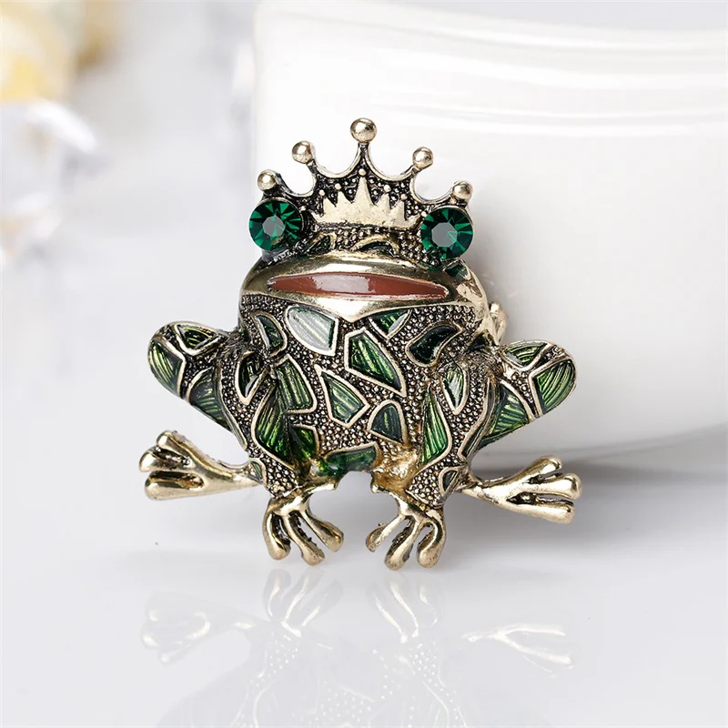 

Fashion personality frog king brooch high-end creative wild clothing accessories women