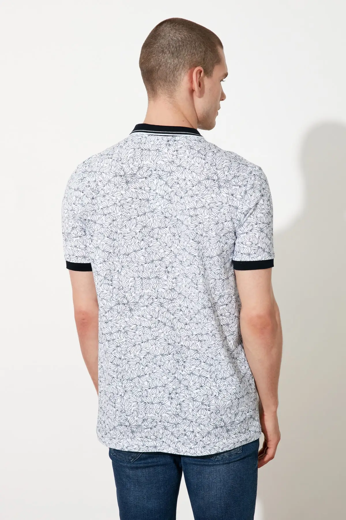 

Trendyol Male Slim Fit Short Sleeve Polo Collar T-shirt TMNSS21PO0237