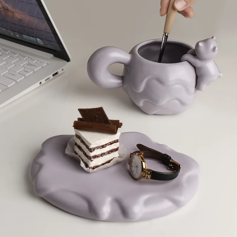 

3d Animal Ceramic Cup and Saucer Creative Bear Embossed Cup with Handle Handmade Breakfast Mug Strawberry Milk Verre A Milkshake
