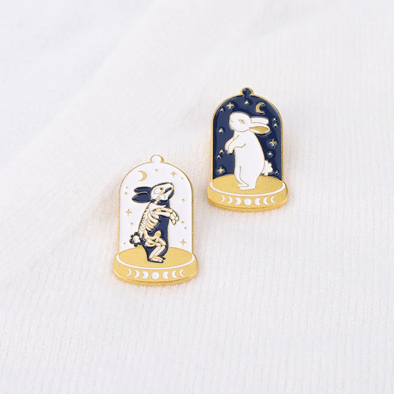 

2PCS Enamel pin new jewelry alloy animal brooch cute creative cartoon little white rabbit shape badge jewelry enamel pin