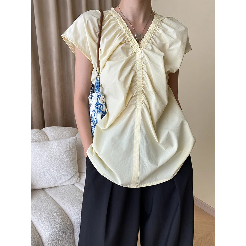

Women's Pleated Slim V-neck Short Sleeved Shirt