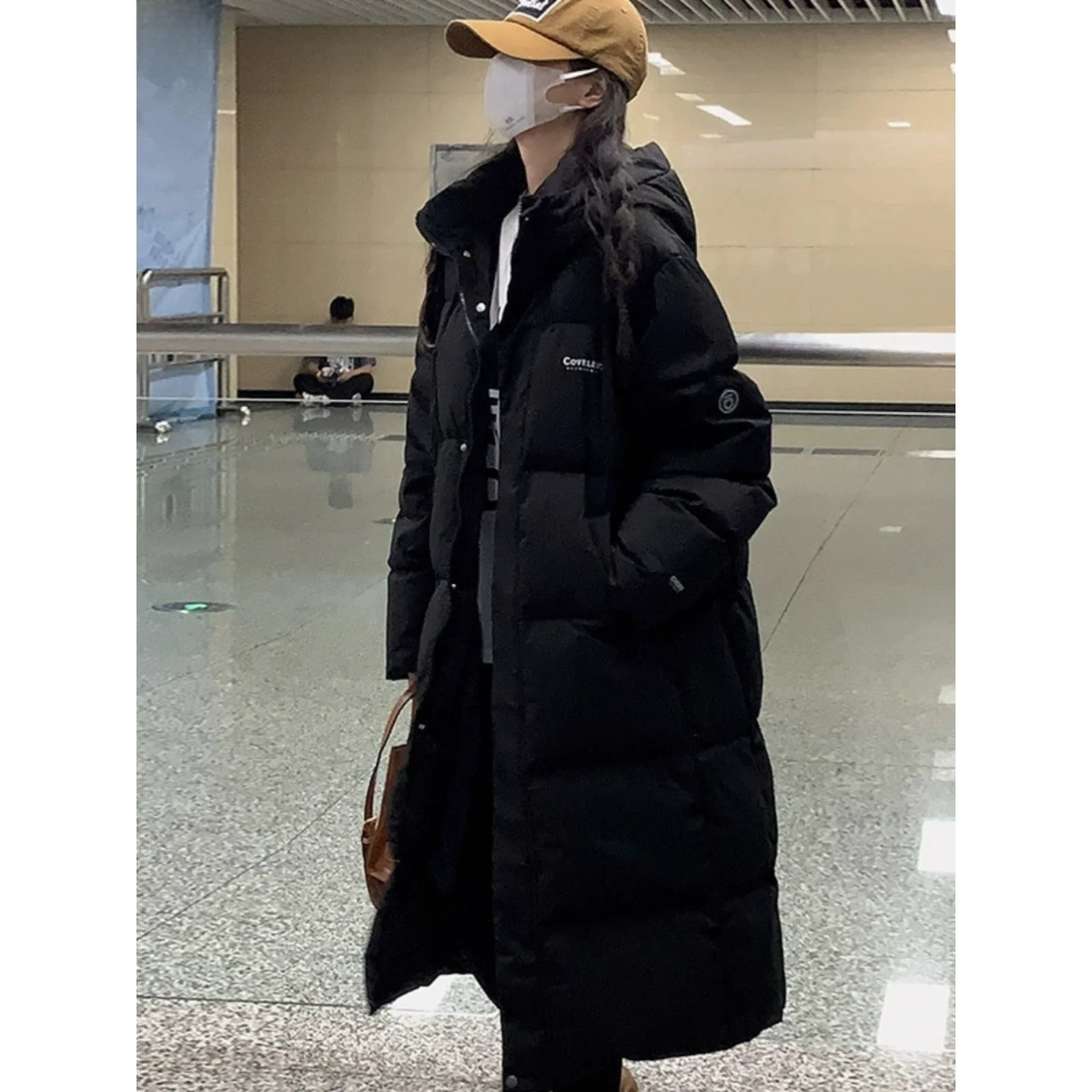 Официальный флагманский сайт IEF/Aifu. Оригинальные товары. Изящный пуховик. Женская