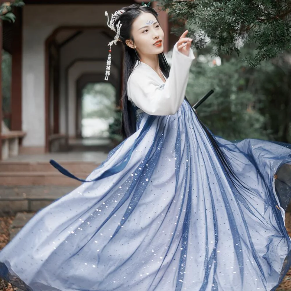 

2023 звезды Hanfu женские студентки с грудью и юбкой в китайском стиле и старинными костюмами
