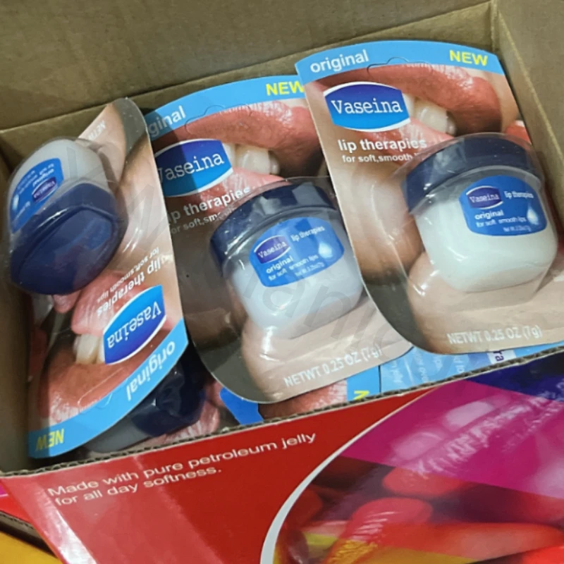 Бальзам для губ с вазелином увлажняет губы предотвращает сухость выцветает