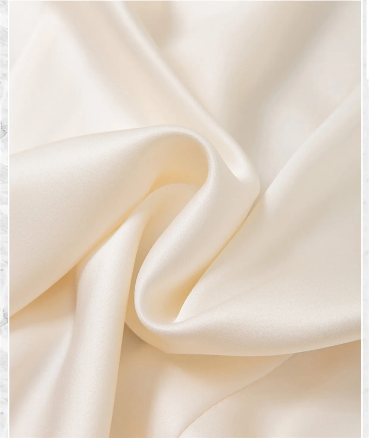 Рисунок 2 - Блузка Женская атласная с V-образным вырезом