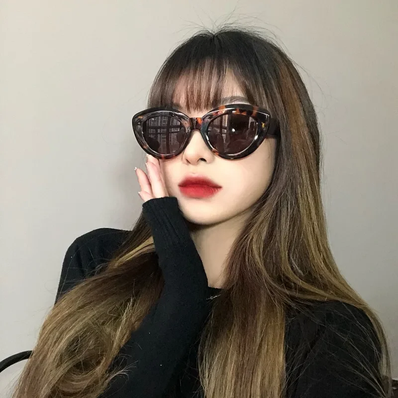 Пластиковые солнцезащитные очки Western Style