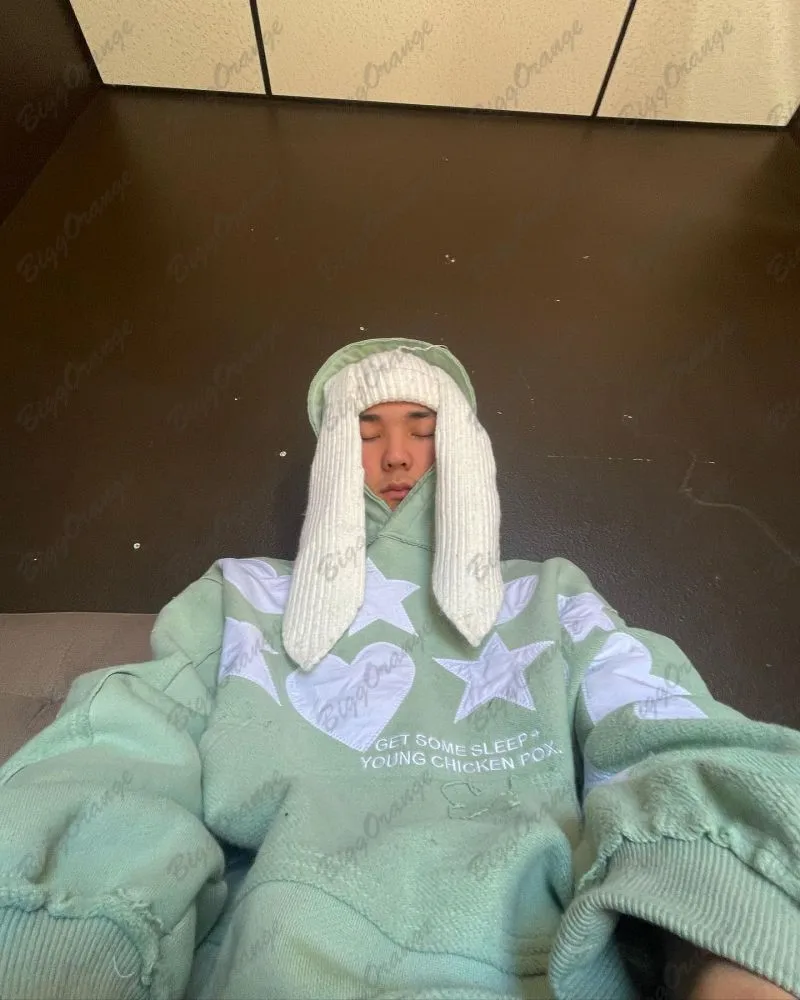 Изумрудные дни с белой влюбленной аппликацией Толстовка comfort zone y2k толстовка