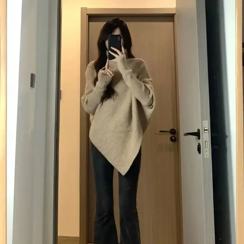 Женский трикотажный свитер-водолазка осенне-зимний яркий Молодежный пуловер