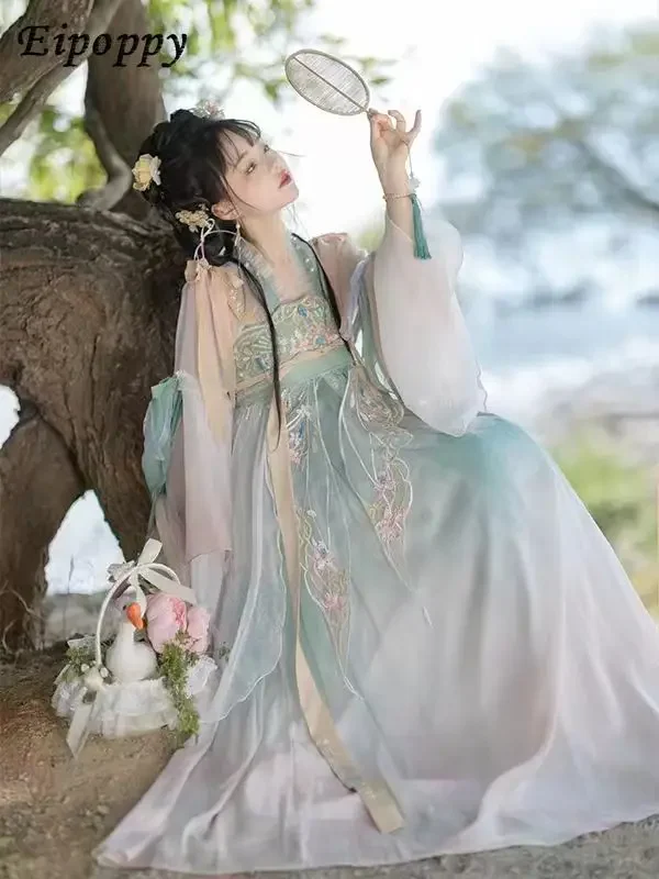 Женская длина груди Hanfu Элементы Han с тяжелой вышивкой