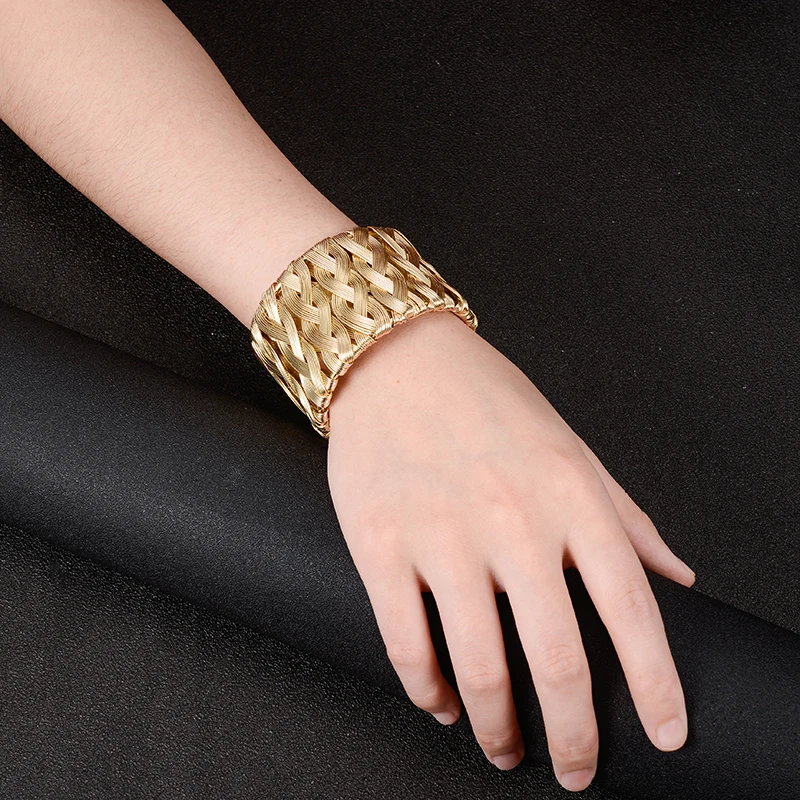 

Wide Cuff Geometric Braid Bracelet Bangles For Women New Alloy Open Big Female Bangle Fashion Jewelry Brazalete Mujer