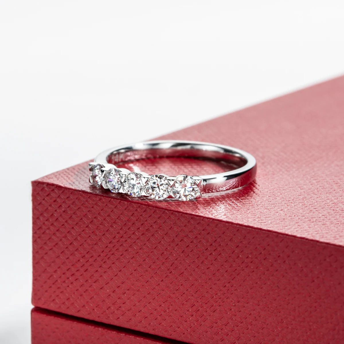 tipoJewel 14-каратное белое золото 3 мм цвет D и VVS Clarity выращенный в лаборатории