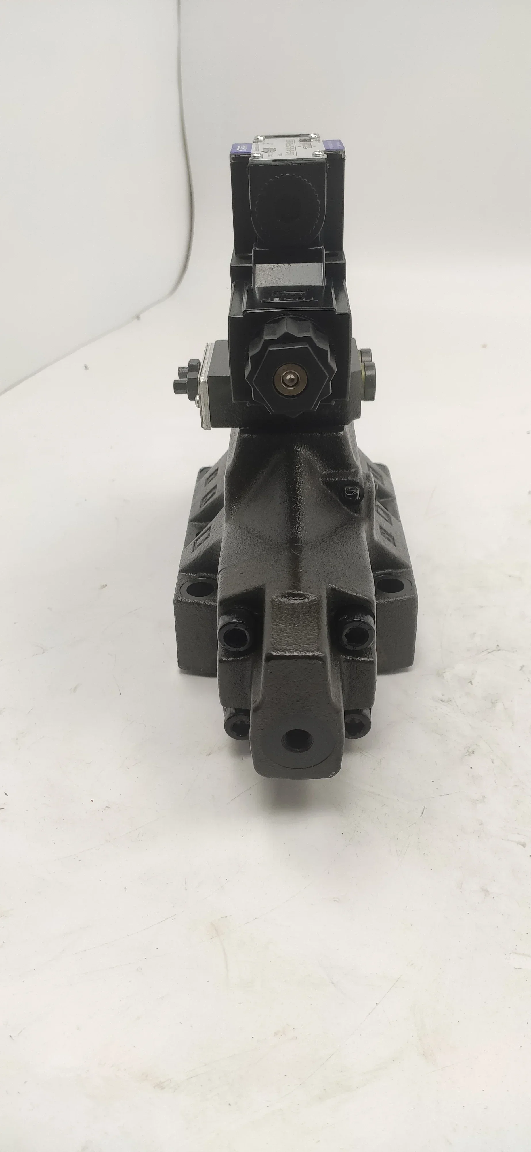 Соленоидный пилотный направляющий клапан DSHG-10-2B3B-ET-A220-N1-41