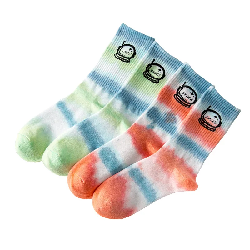 

Couple In The Tube Socks Ins Trend Tie-dye High Socks Autumn And Winter Couple Sports Basketball Cotton Socks Hip-hop Skateboard