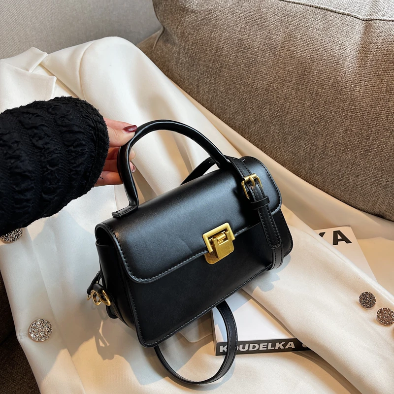 

2023 autumn and winter new handbag ladies retro shoulder bag classic messenger bag solid color leather women's bag messenger bag