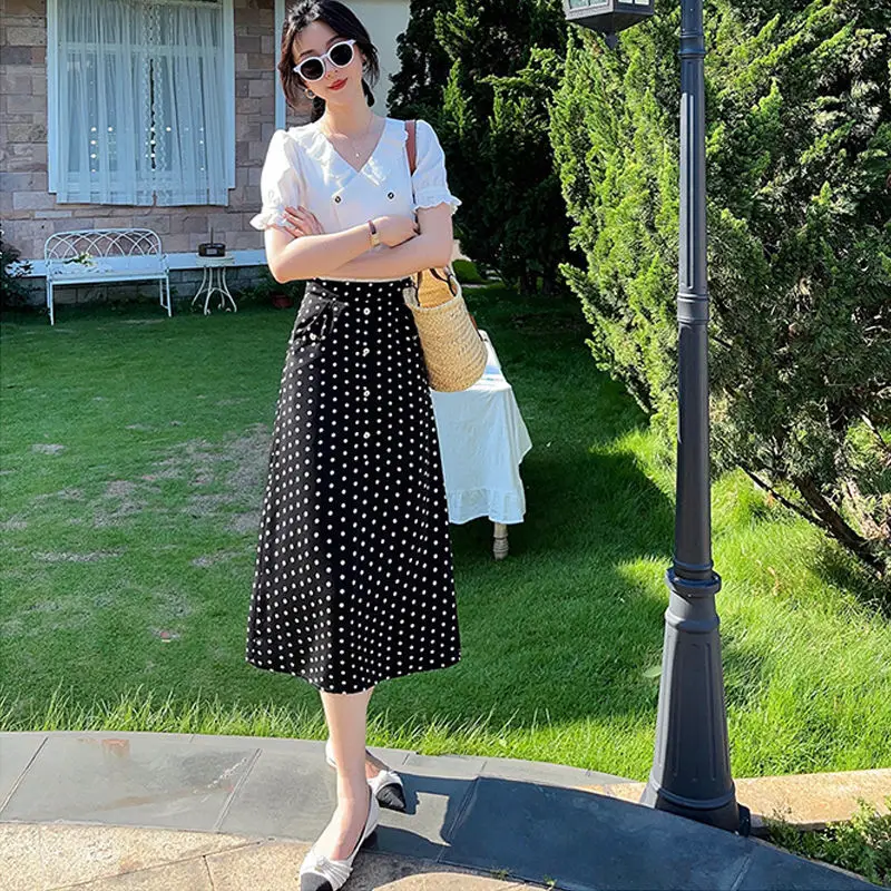 

2022 Summer Women Fashion Suits Female Short Sleeve V-neck Chiffon Shirts + Loose Polka Dot Skirts Ladies Two-piece Sets F159