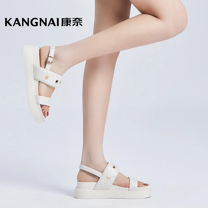 

Kangnai Sandals Women Platform Flats Sheep Leather Rivet Decoration Buckle Strap Female Summer Shoes