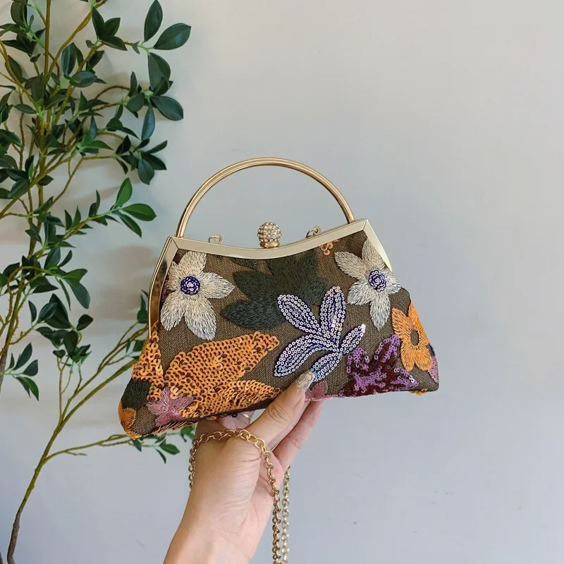 Женская сумка в китайском стиле с вышивкой и цветами косая ручная для ужина