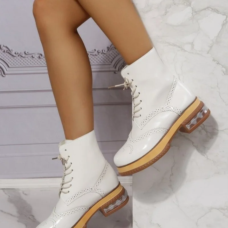 Women's Boots Autumn and Winter New Fashion Short Boots Non-slip Thick Heel 2023 Women's Outdoor Hiking Retro Shoes Casual Shoes