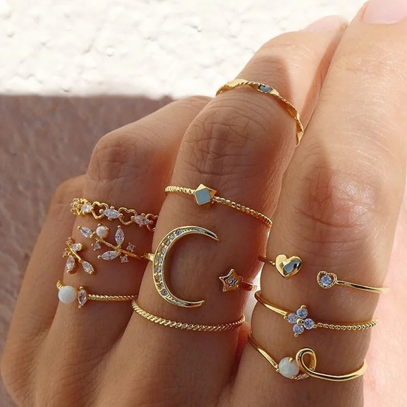 

10pcs Moon Star Love Crystal Ring Set Gold Bohemian Beach Finger Rings Minimalist Pearl Dainty Jewelry for Women Girls Gift