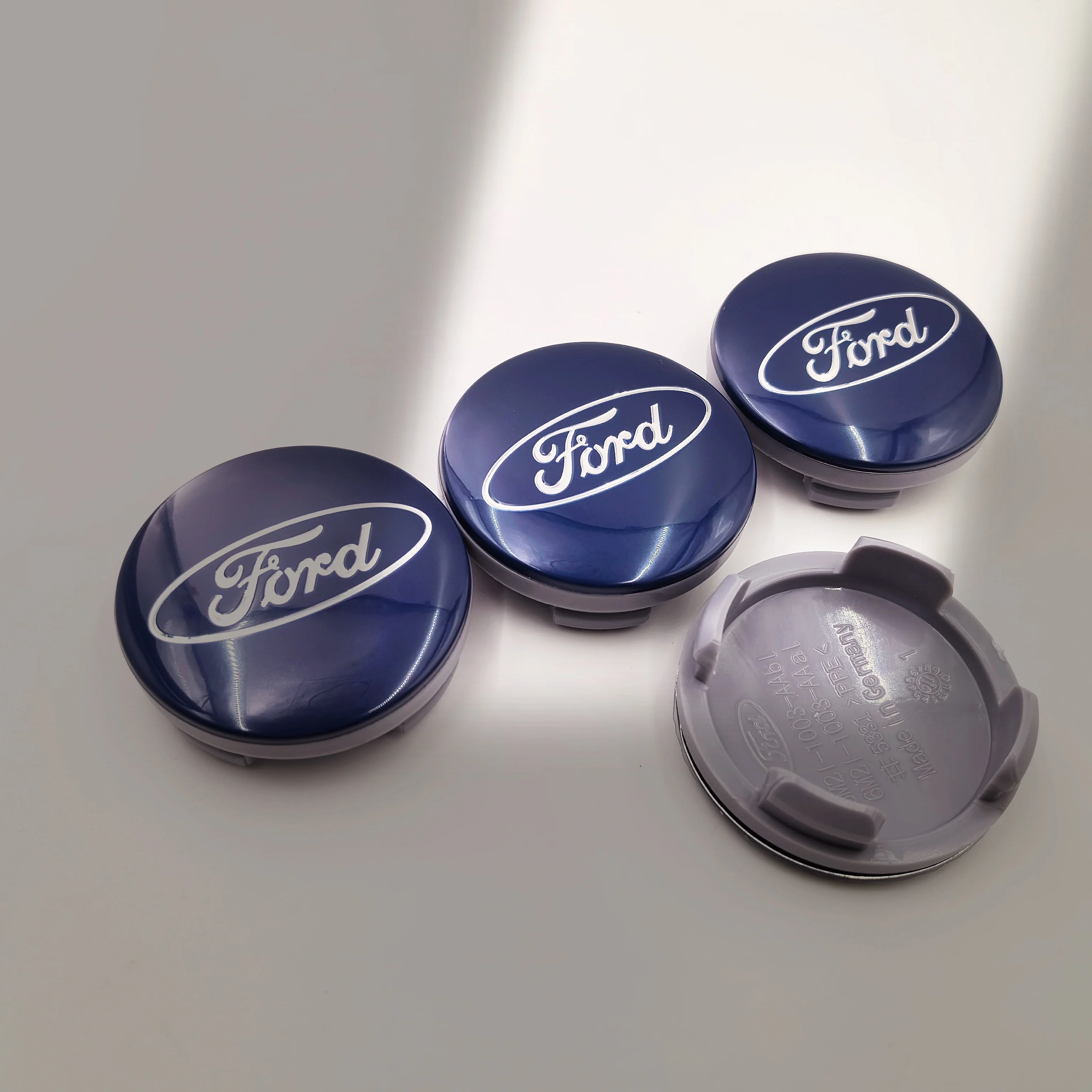 

4 шт., 54/56/60/65/68 мм, центральная крышка ступицы колеса автомобиля для Ford Fiesta Mondeo Fusion Explorer Escape Focus Kuga, наклейка на обод