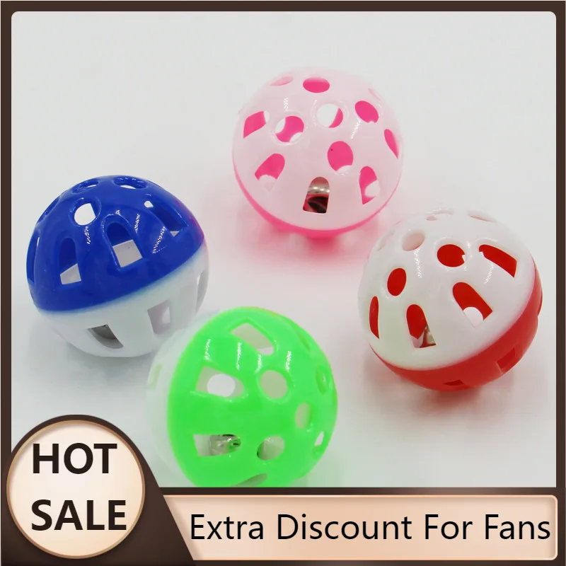 

Горячая Распродажа игрушки для мяч для котов с колокольчиком, играя в жевательную погремушку, царапающий пластиковый шар, интерактивные игрушки для кошек, игрушка для кошек