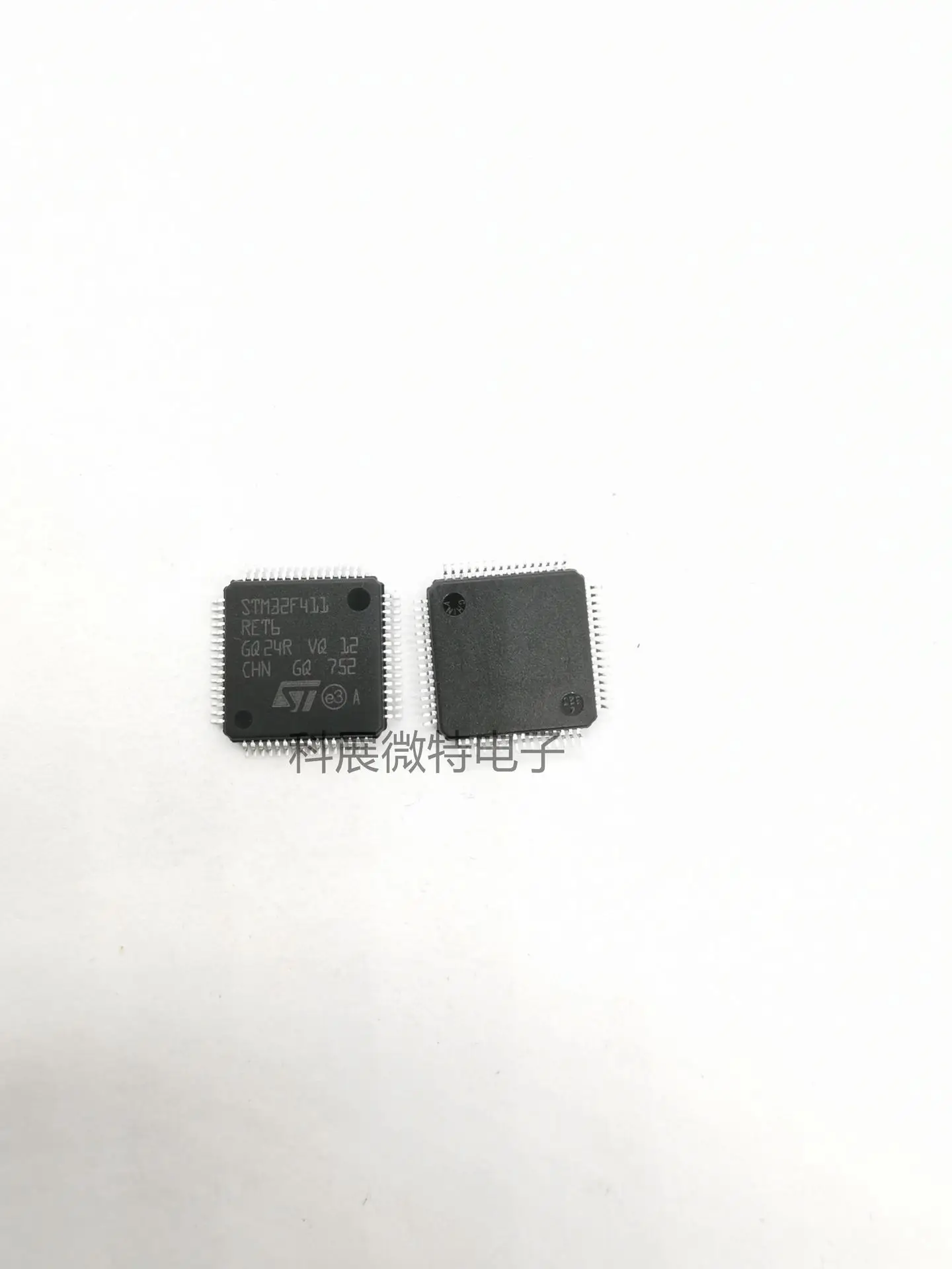 

Оригинальный Новый встроенный чип STM32F411RET6 32F411RET6 LQFP-64
