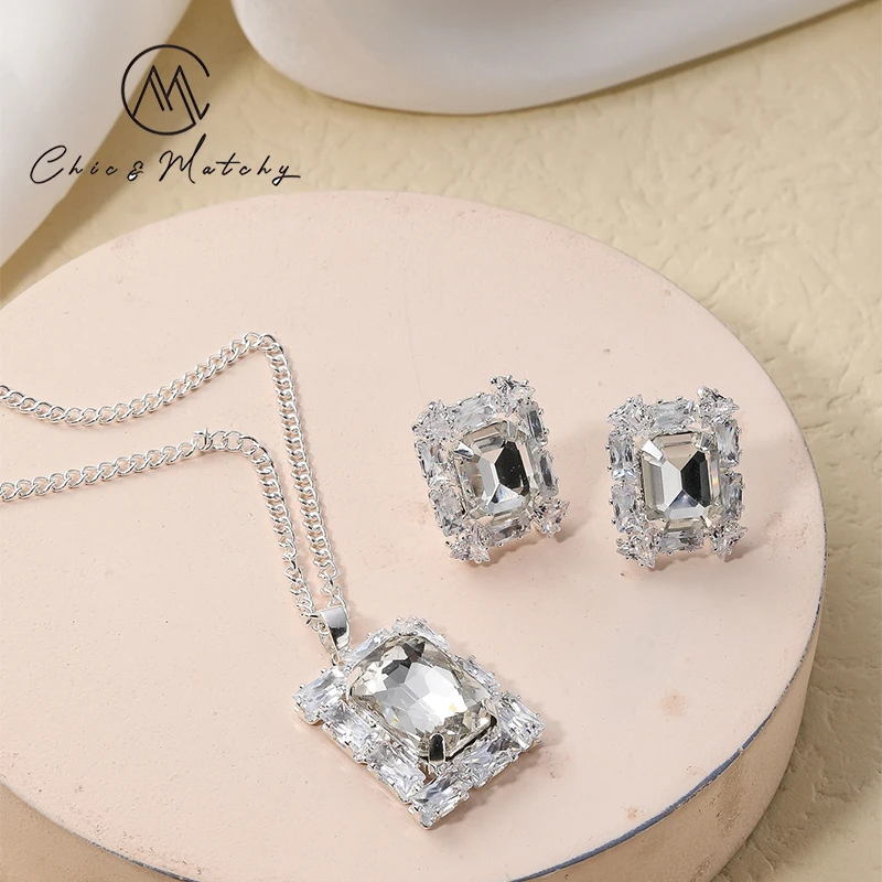 

Chic Matchy Cubic Zirconia Necklace Earring Set Square Design Crystal Pendant Necklace Post Earring Stud Jewelry Set for Women