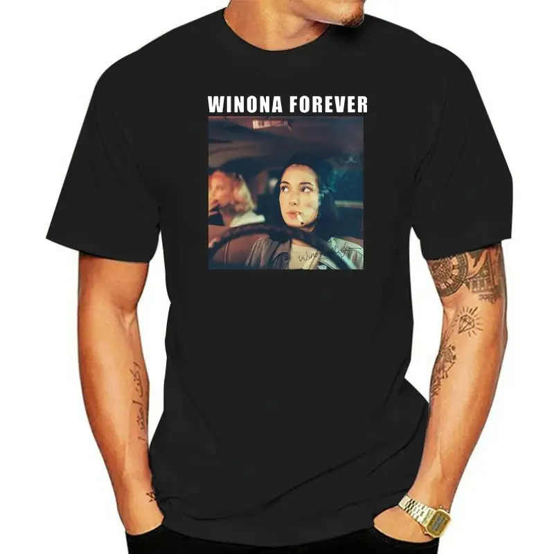 

Мужская и женская футболка с надписью Winona Ryder