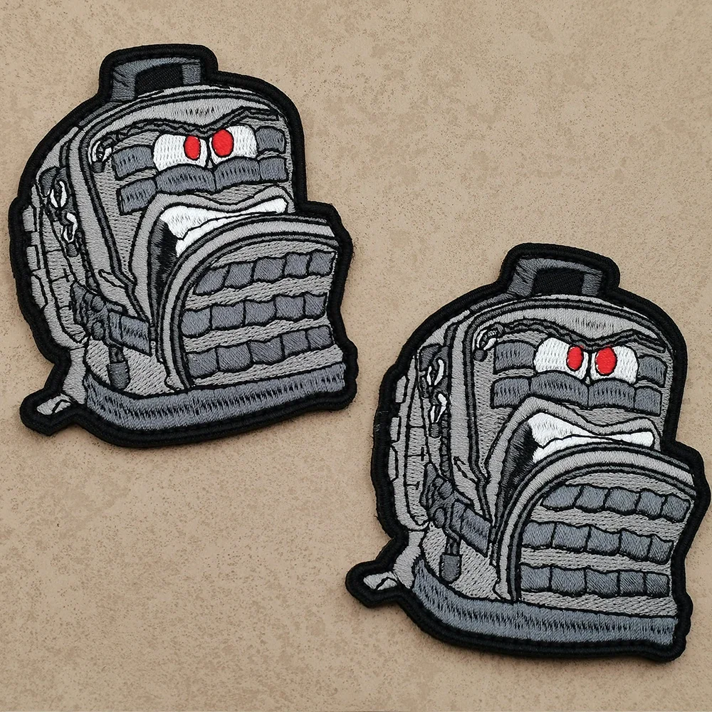 Серый цвет 100% вышивка тактический школьный рюкзак Angery Red Eyes мультяшная сумка с