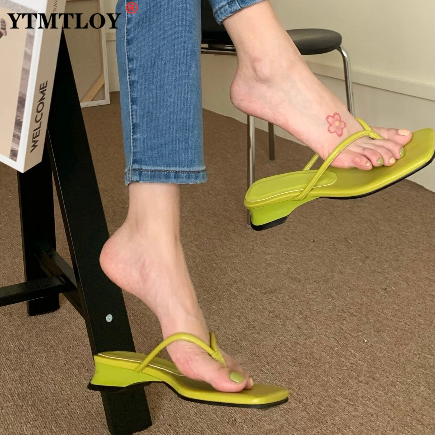 

Shoes Solid Color Non-Slip Feet Flip-Flops High-Heeled Wedges Beach Sandals Zapatos De Mujer Slipper Women Slides Sexy