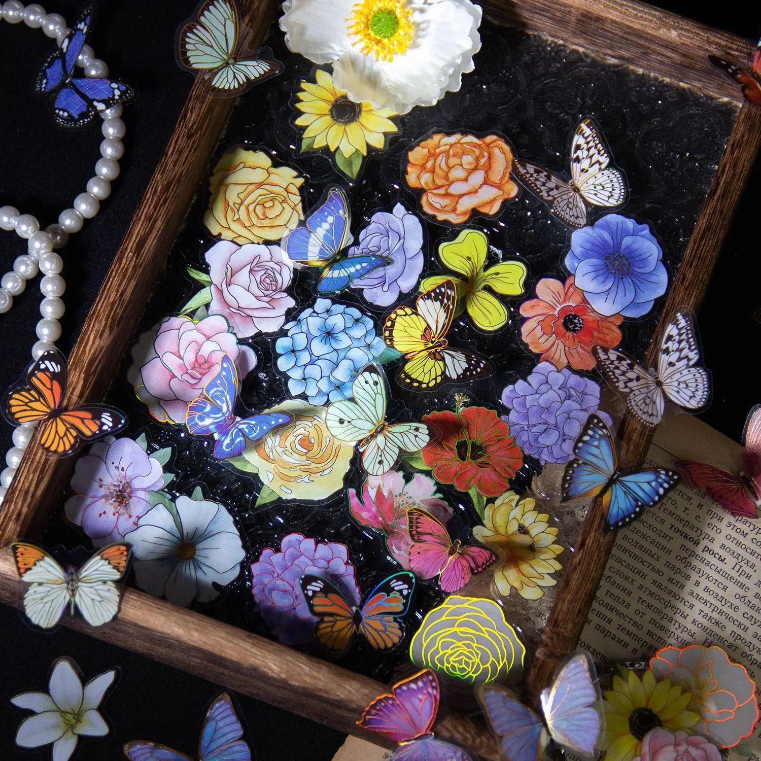 

40Pcs Garden Tribe Series Decorative Pet Sticker Retro Butterfly Flowers Scrapbooking Material Label Diy Diary Journal Planner