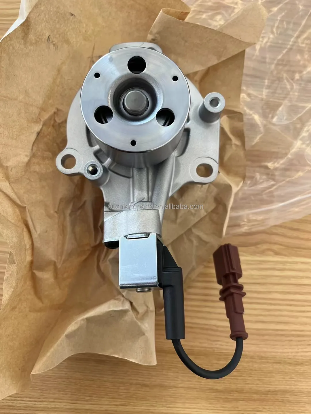 Для оригинального водяного насоса 04L121011N (04L 121 011 N) матрицы el A6/A4/Q3