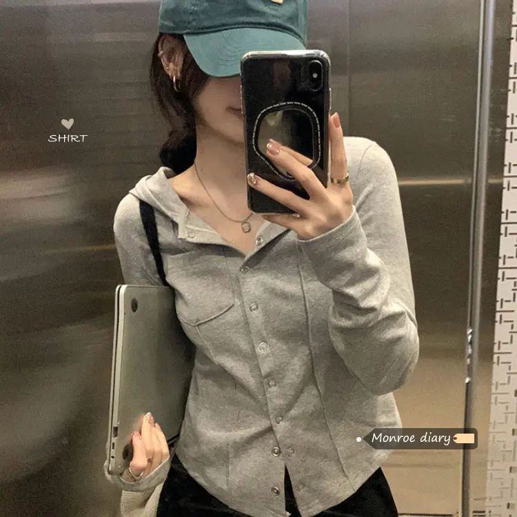 

Sweet Spice Girl chic short top women's design sense niche 2022 Hong Kong style summer chic hooded long sleeve T-shirt