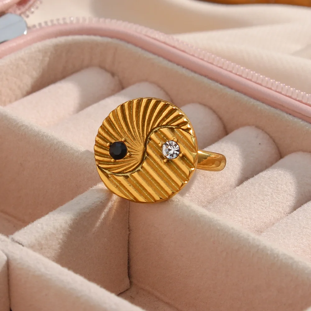 

TAUAM New Balance Tai Chi Ring For Party 3A Zircon Paved Black White Crystal Ying Yang Rings For Women Gold Ring