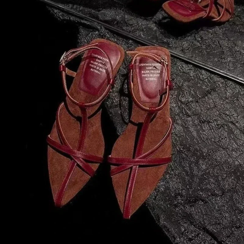 Сандалии женские с острым носком