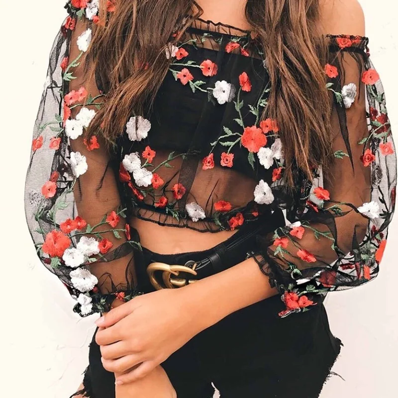 

Harajuku Women Gothic T-Shirts Elegantes Embroidery Clothing Top Tshirt Sexy New Women Flowers Lace Off Shoulder Black T Shirt