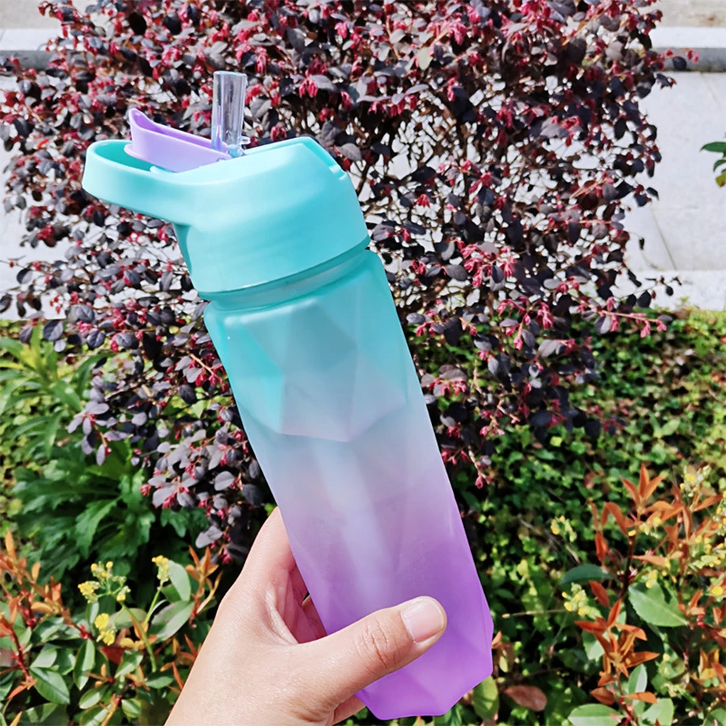 Octagonal Cup With Embedded Straw Trendy And Practical Choice Gradient Colors Are Not Monotonous Blue Orange Gradient