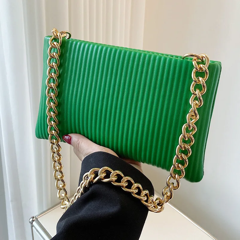 

2022 New Women's Pleated Shoulder Bag Fashion Net Celebrity Handbag High Quality Popular Diamond Chain Women's Bag Messenger Bag