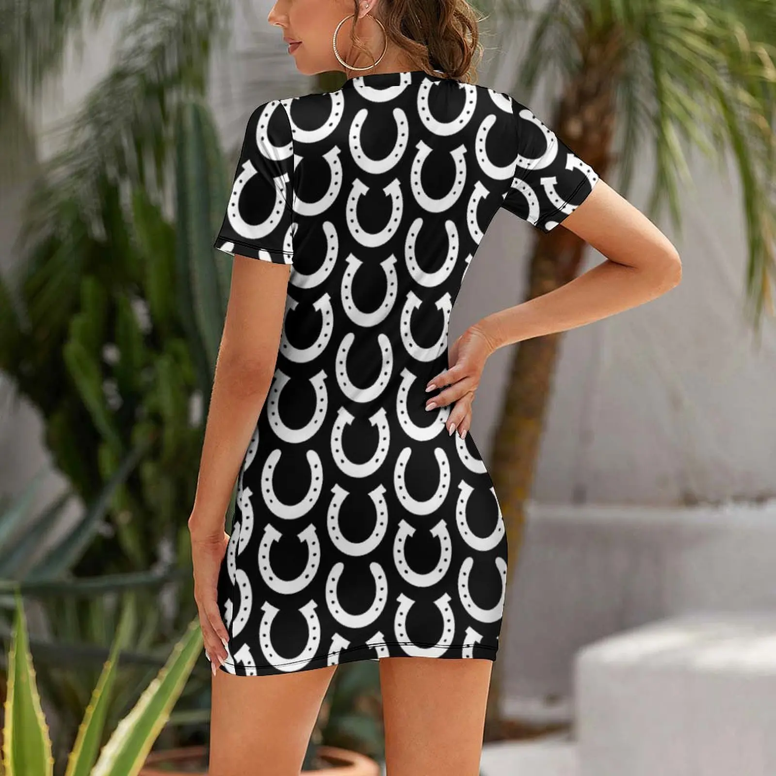 Белое платье с короткими рукавами в форме подковы элегантные шикарные свадебные