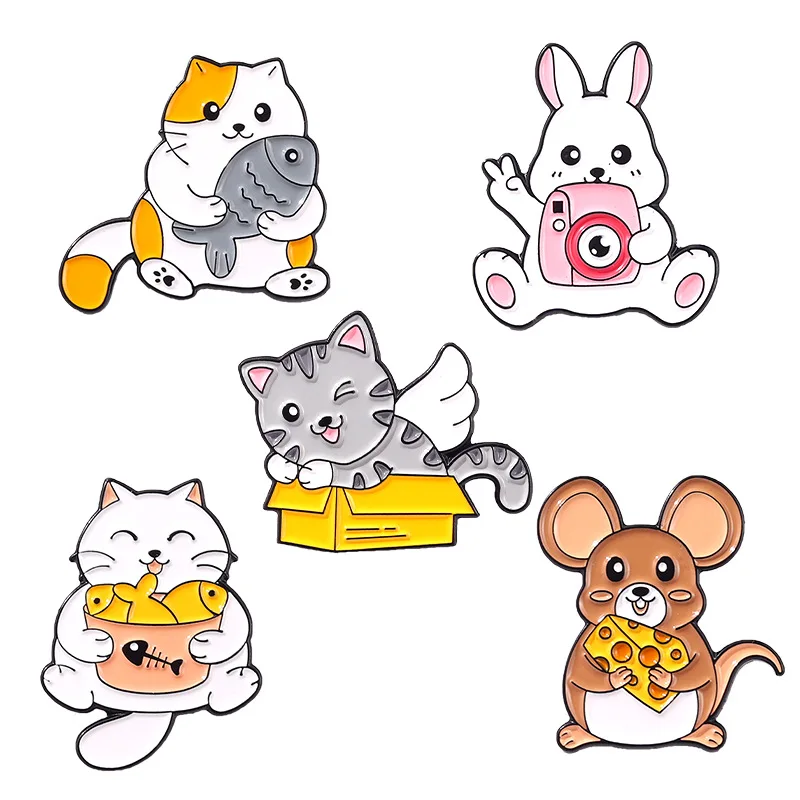 

Cute Alloy Animal Series Brooch Creative Cartoon Cat Eating Fish Rabbit Playing Mobile Phone Modeling Paint Badge Lapel Pins