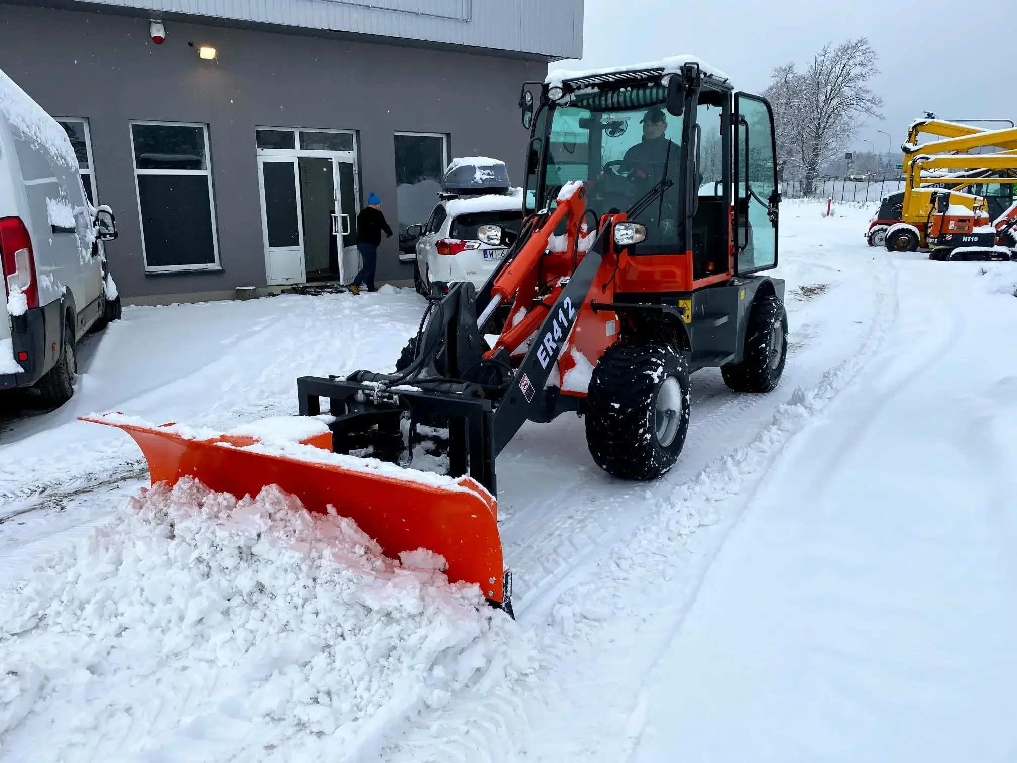 Китай EVERUN ER412 1200 кг новинка CE EPA садовая лопата ковш передний маленький колесный