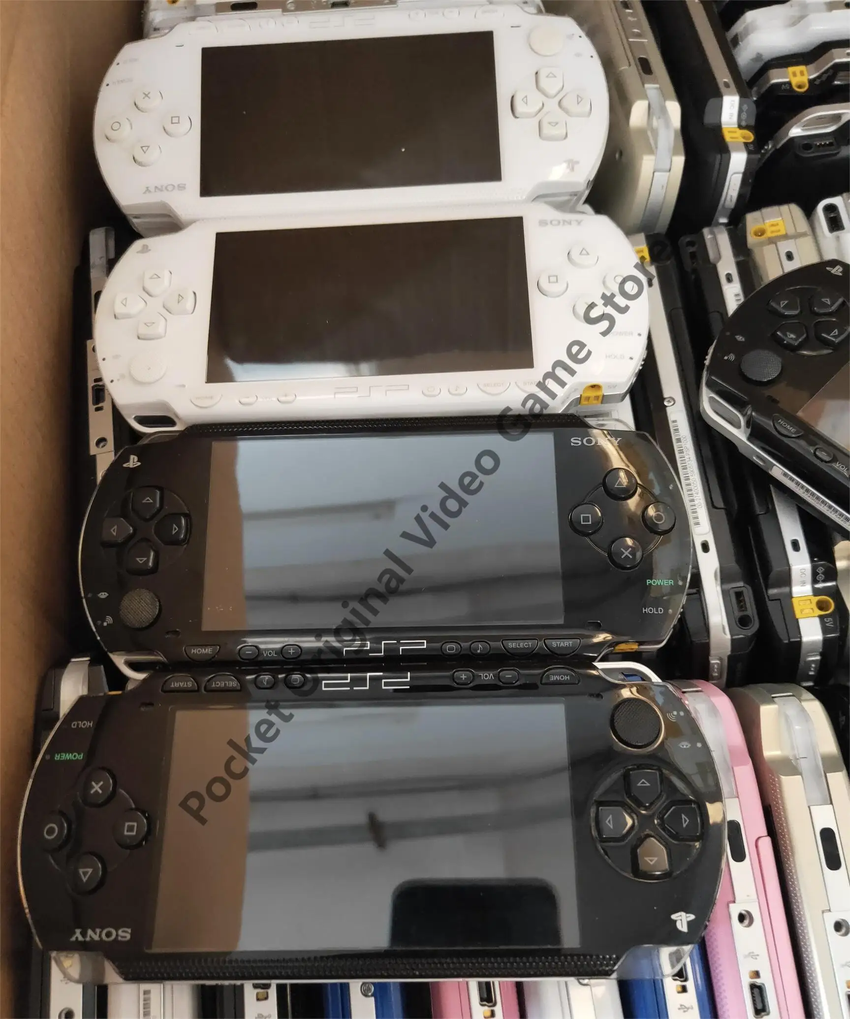 Оригинальная игровая консоль PSP1000 32 Гб 64 128 карта памяти включает в себя
