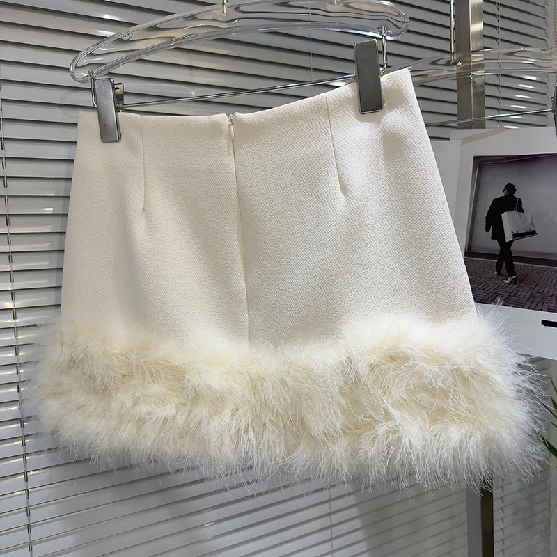 KBQ Роскошный комплект из двух предметов с однотонными сращенными перьями для