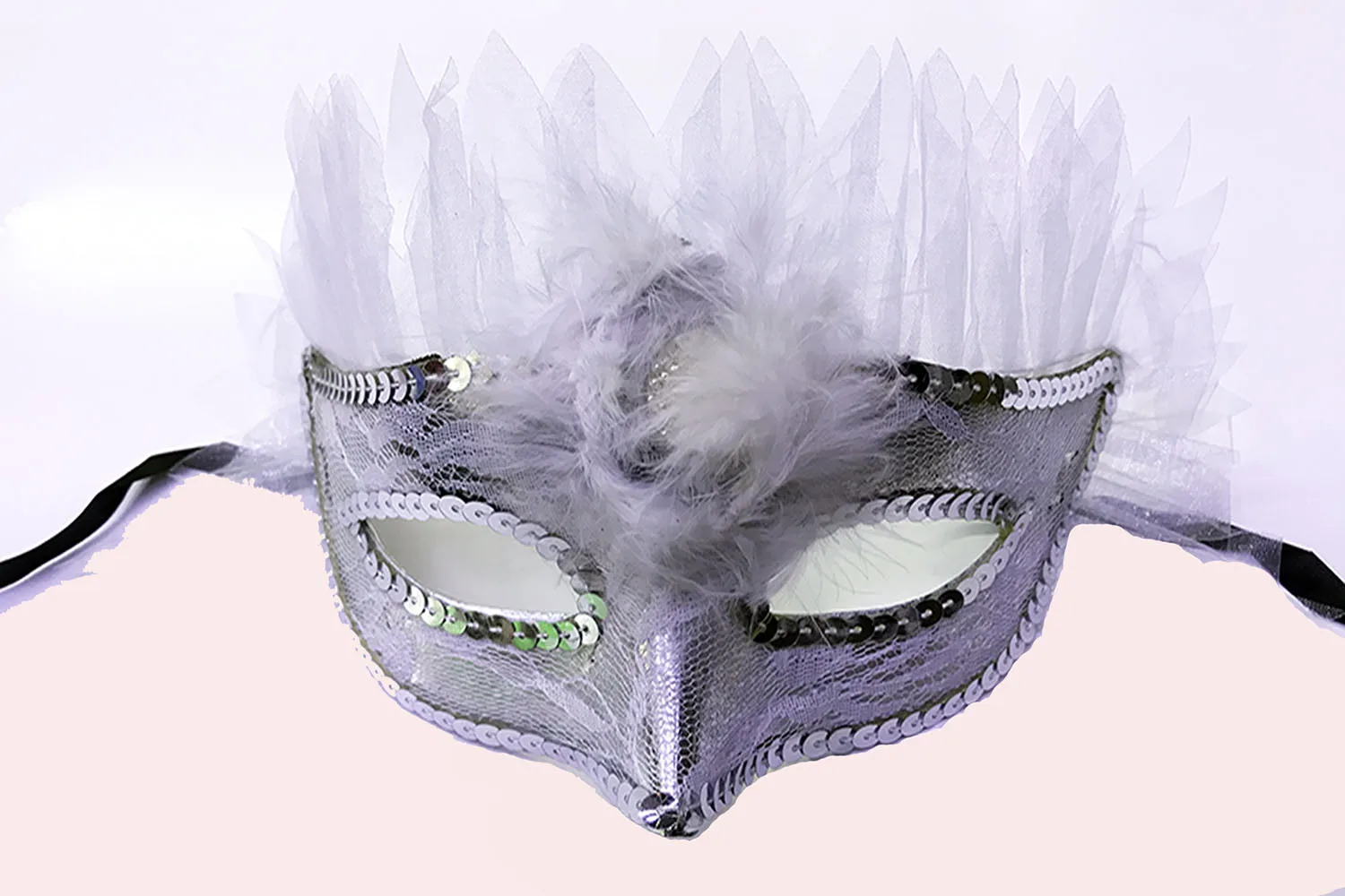 

Белый цвет, белая марля, блестки, вышитые Фотообои