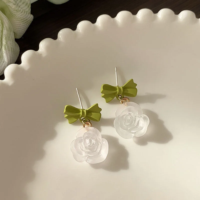 Полупрозрачные подвески в виде цветов женские серьги яркий простой дизайн