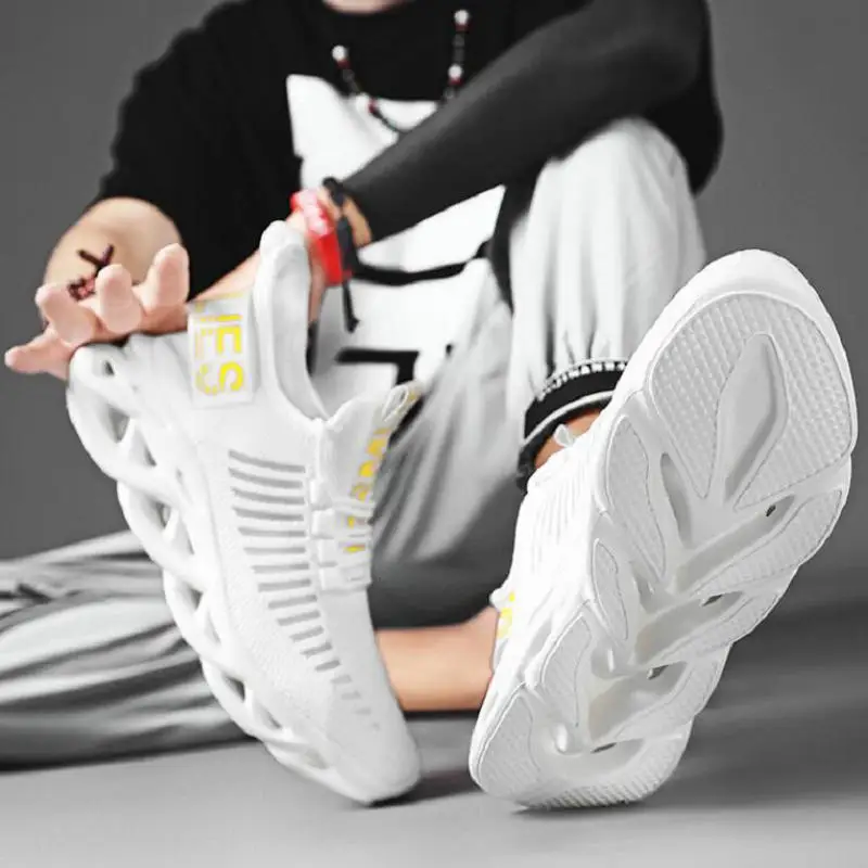 Рисунок 2 - Кроссовки мужские дышащие