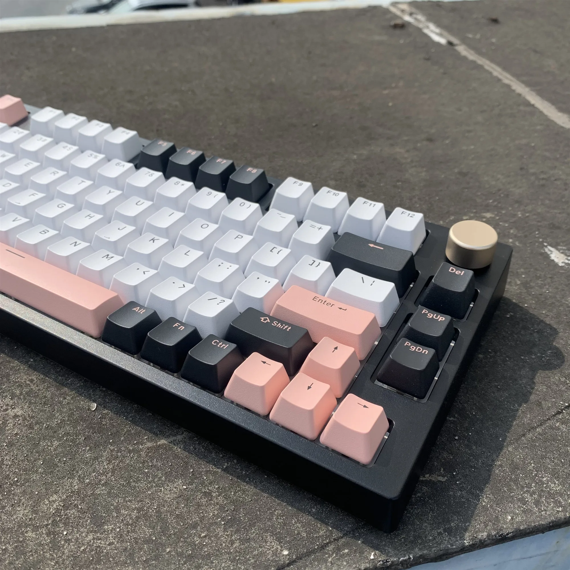 

GMK Olivia Keycap PBT Doubleshot OEM Profile Keycaps Fit 68 711 84 87 980 104 108 Layout Mechanical Keyboard